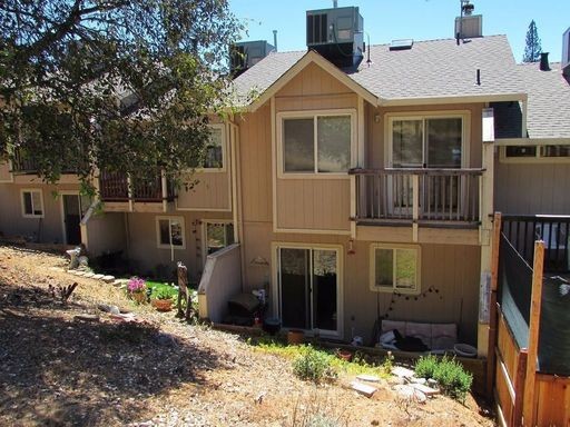 Building Photo - 1366 Oak Ridge Dr