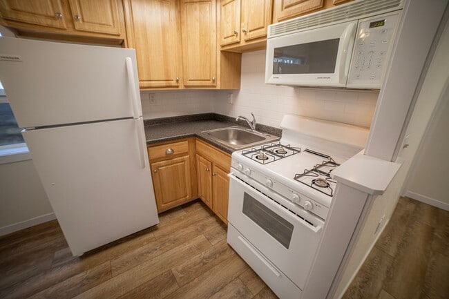 Interior Photo - Windom Gables