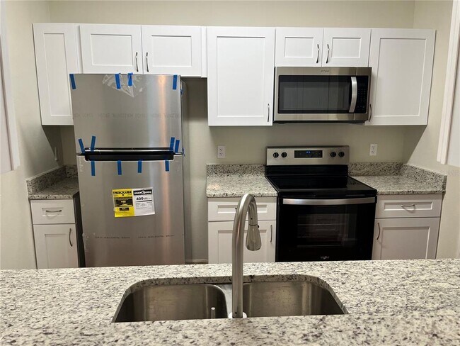 Foto del edificio - 3190 Dante Dr