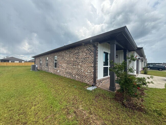 Building Photo - 28073 Hallow Trl