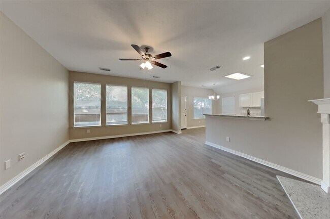 Foto del edificio - 4926 Linden Pl