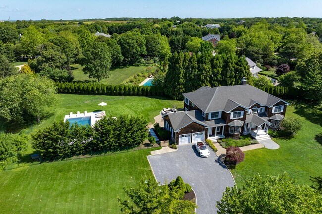 Foto del edificio - 15 Parrish Pond Ln