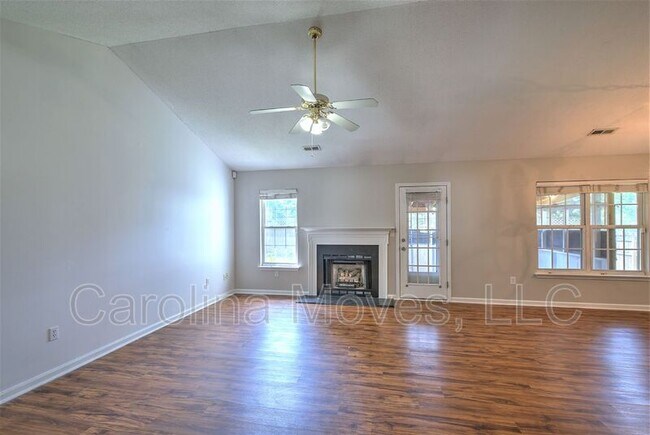 Building Photo - 10 Glen Willow Ct
