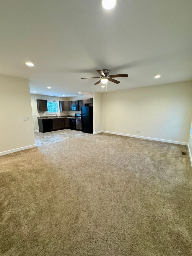 Foto del edificio - Duplex for Rent in Woodstock