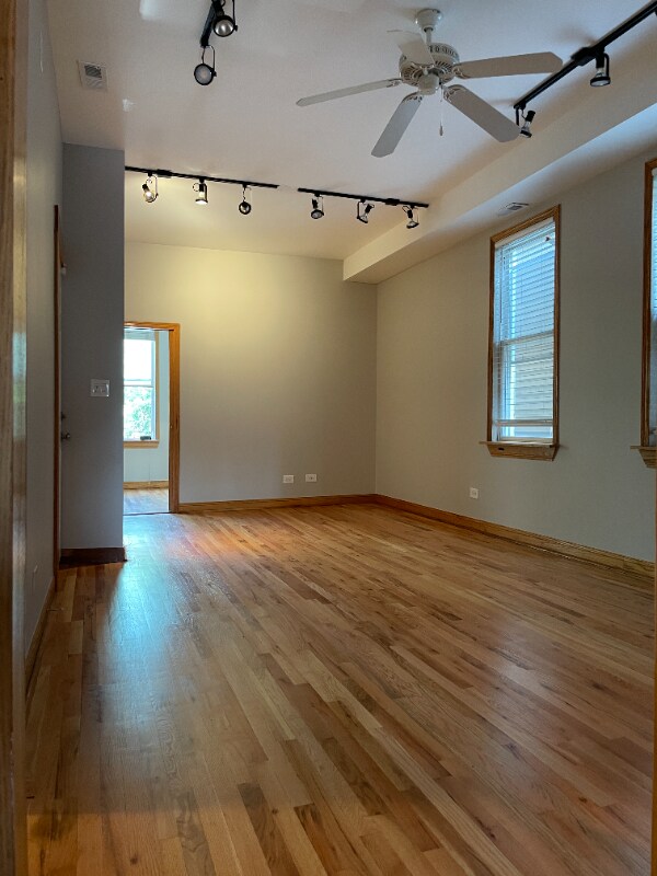 Foto del edificio - 1539 W Cortez St
