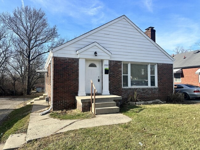 Photo - 3522 N Oxford St House