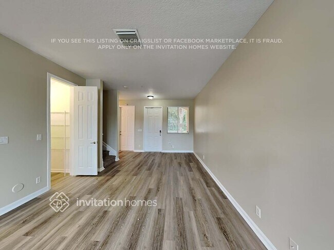 Foto del edificio - 4401 Coventry Pointe Way