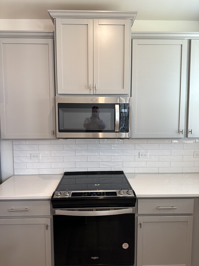 Foto del edificio - 1027 S Point Rd