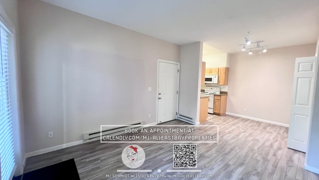 Foto del edificio - Beautiful 1-bedroom condo nestled in gated...