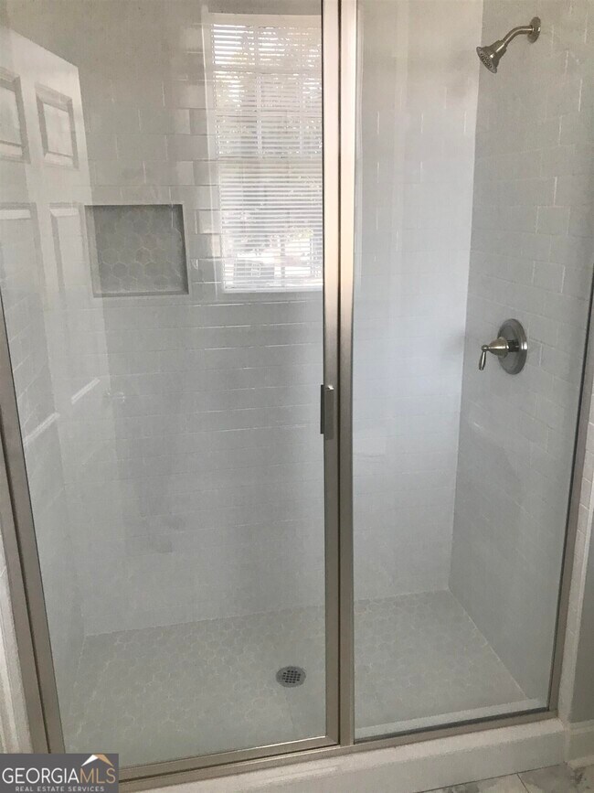 Foto del edificio - 317 Hillside Cir