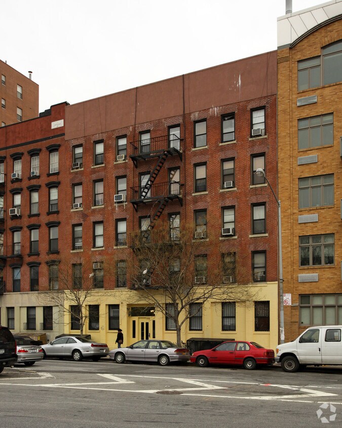 Building Photo - 290 E Second St