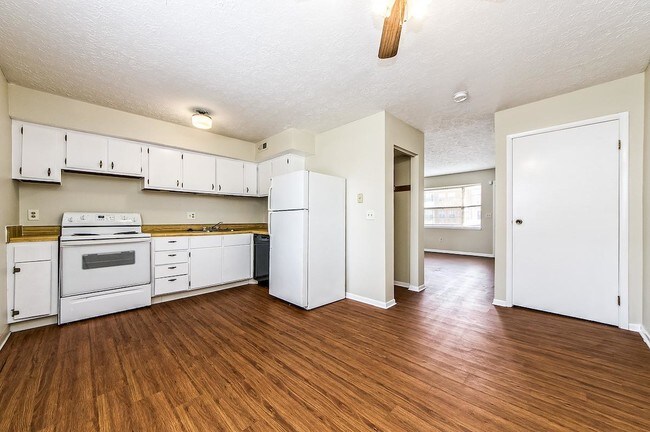Building Photo - 2 bedroom in Columbus OH 43235