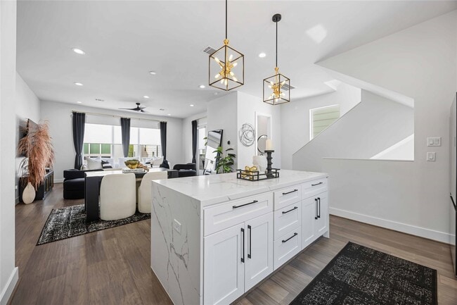 Building Photo - 3018 Markle Dr
