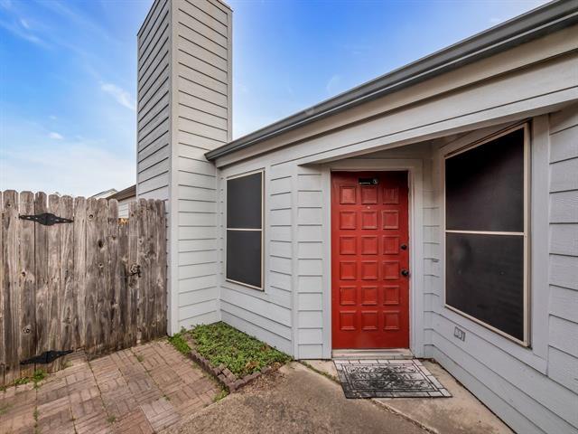 Foto del edificio - 2806 Harvest Lake Dr