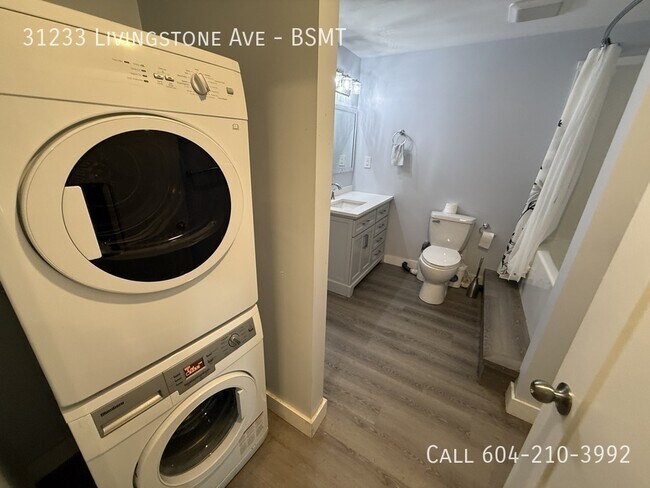 Photo du bâtiment - Large 1 Bed Basement