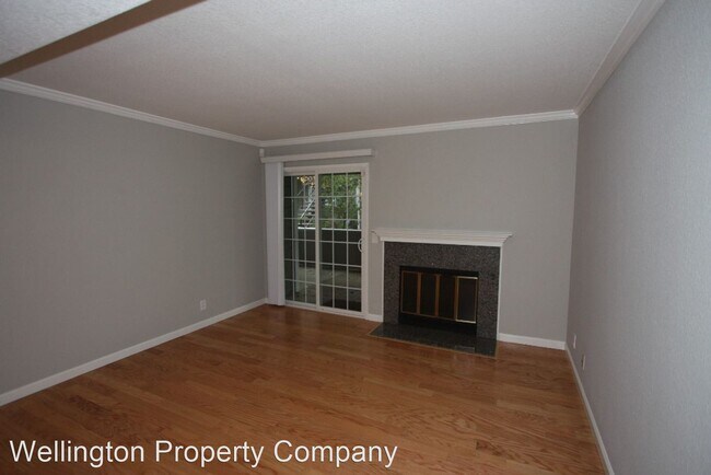 Building Photo - 2 br, 2 bath House - 630 Canyon Oaks Dr. #D