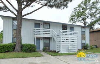 Building Photo - 518 Landview Dr