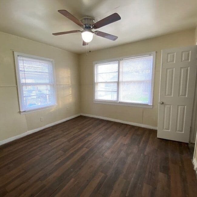 Foto del edificio - 303 39th St