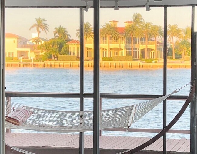 Foto del edificio - 710 NE 7th St