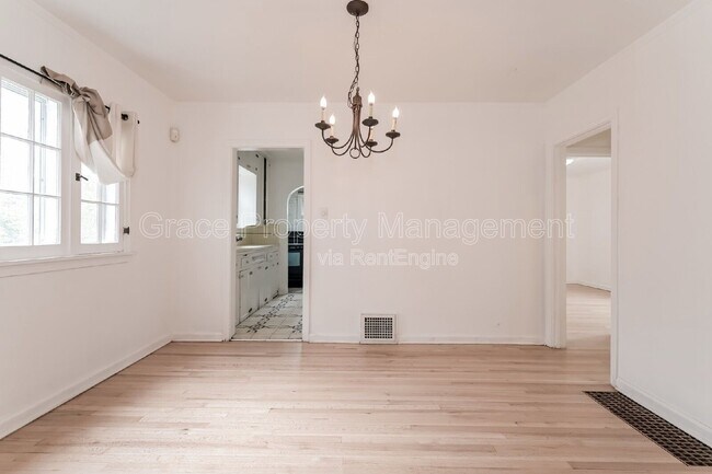 Foto del edificio - 4818 E 18th Ave