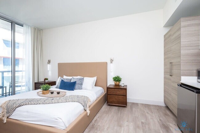 Foto del edificio - 777 N Ocean Dr