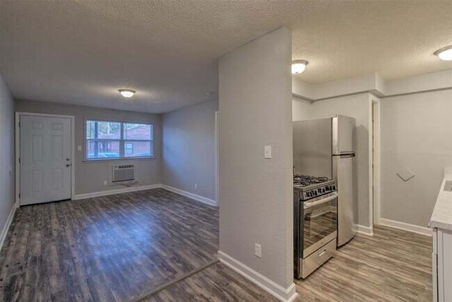 Foto del edificio - 1433 Court Ave