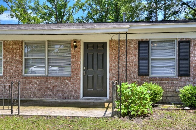 Building Photo - 3608 Alene Cir
