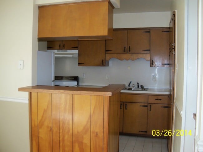 Building Photo - 3 Lynnwood Dr