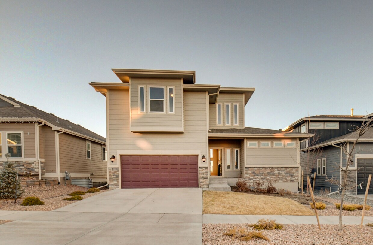 Primary Photo - 8254 Misty Moon Dr