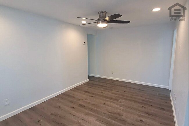 Foto del edificio - 1445 E Taylor St