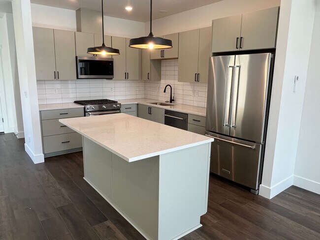 Foto del edificio - New Construction Townhome in Sisters