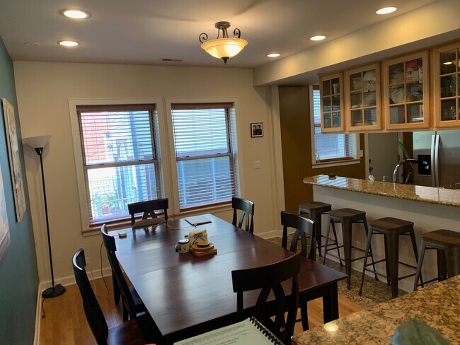 Dining Room - 5126 S Kimbark Ave