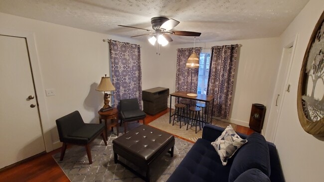 dining area - 174 Enota Ave NW