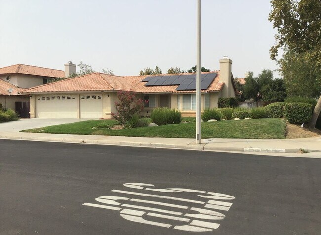 Foto del edificio - 2001 Willowbrook Ave.