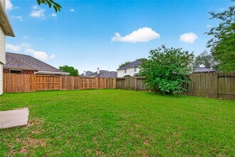 Building Photo - 8839 Aspen Meadow Dr