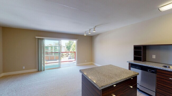 Interior Photo - CitySouth