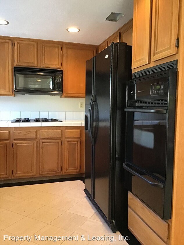 Foto principal - 730 Breeze Hill Rd