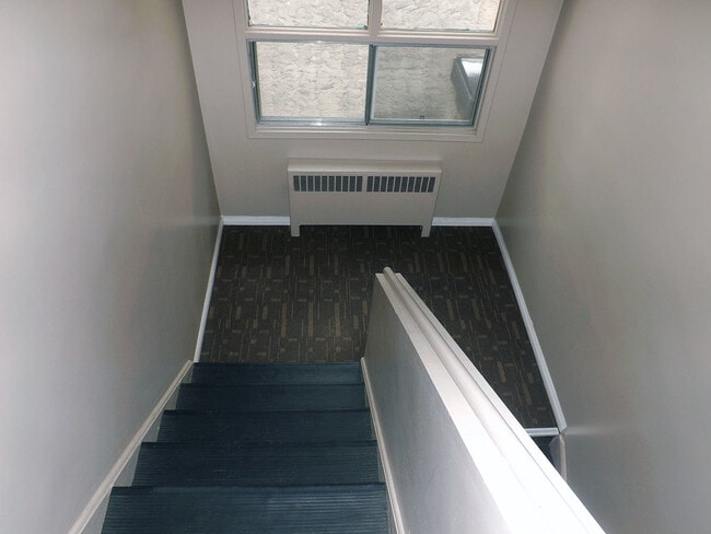 Building Photo - College Cove Apartments