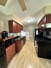 Building Photo - 2740 Rosalyn Ct