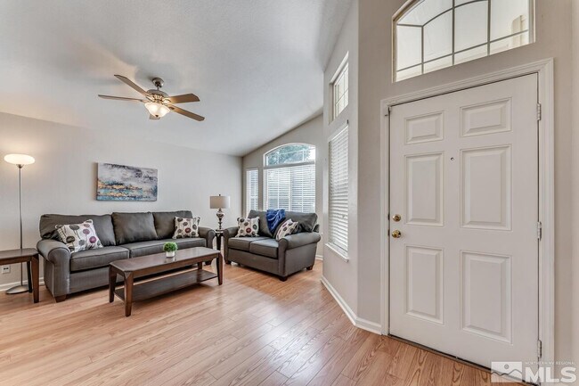Foto del edificio - 4791 Mesa Meadows Dr