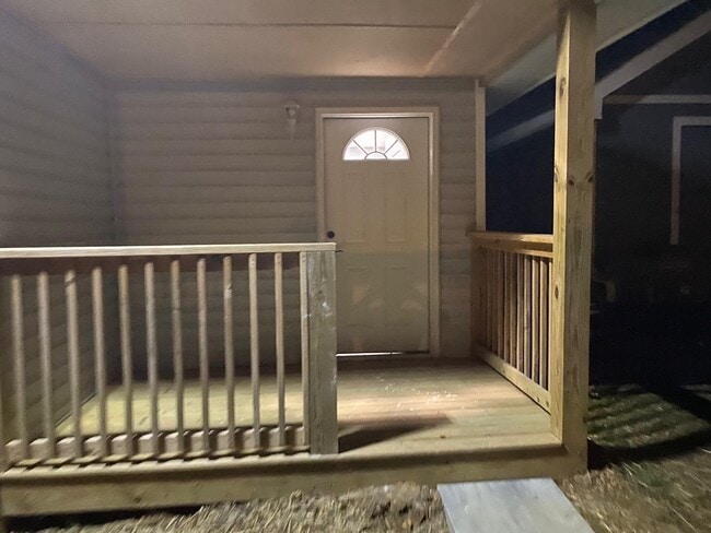 Building Photo - 4219 Midway Dr