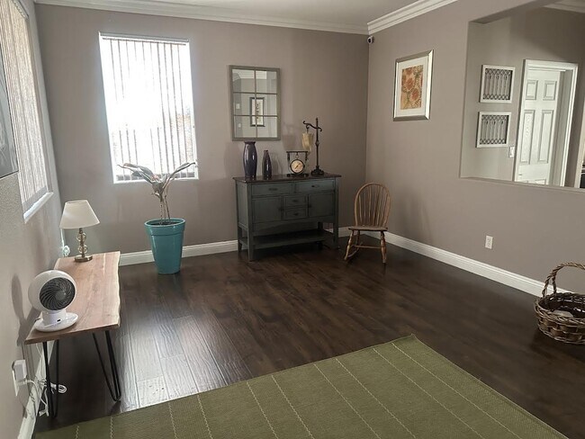 Foto del edificio - 11077 Village Crest Ln