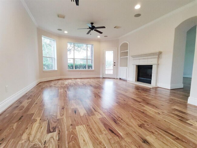 Building Photo - 5111 Weatherstone Cir