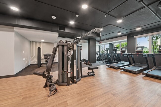 Building Photo - Somi