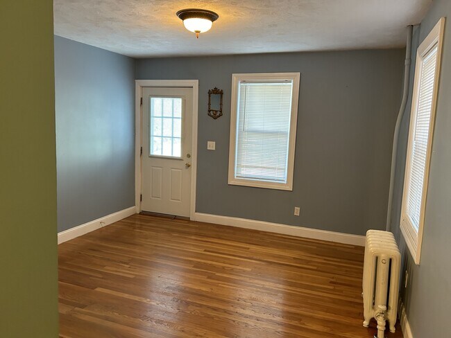 Building Photo - 82 Exchange St