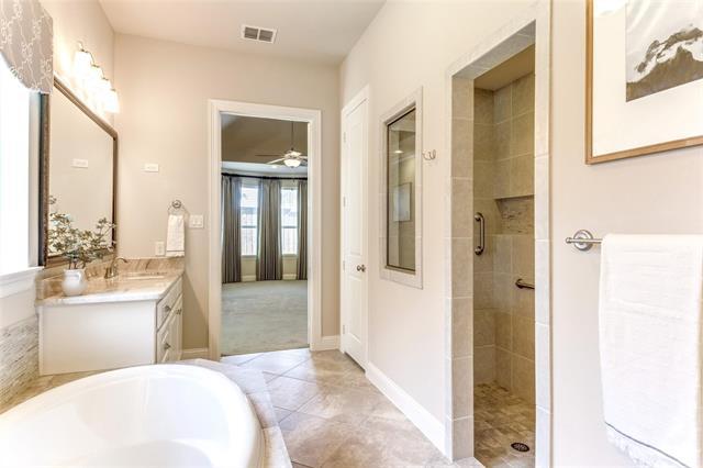 Foto del edificio - 4651 Bristleleaf Ln
