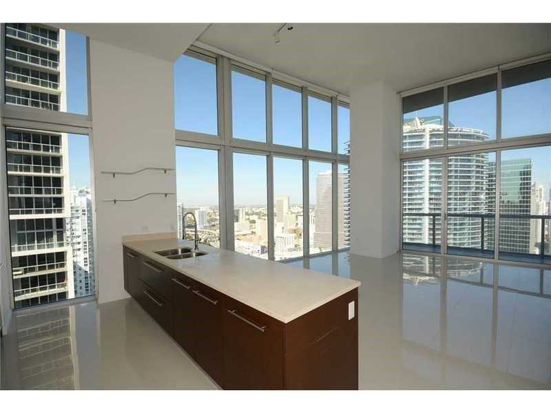 Foto principal - 475 Brickell Ave