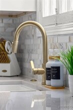 Building Photo - 528 Ward Rd