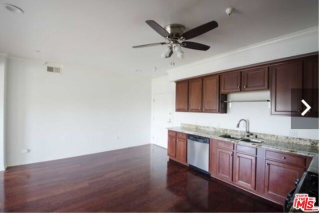 Foto del edificio - 1025 Dewey Ave