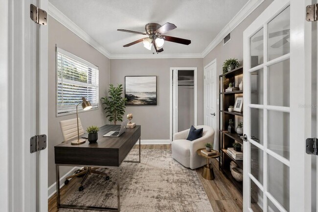 Foto del edificio - 1330 S Shore Dr
